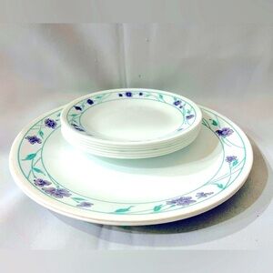 8 PC Corelle Simply Spring plates of 2 Dinner plate, & 6 Salad plate. Excellent